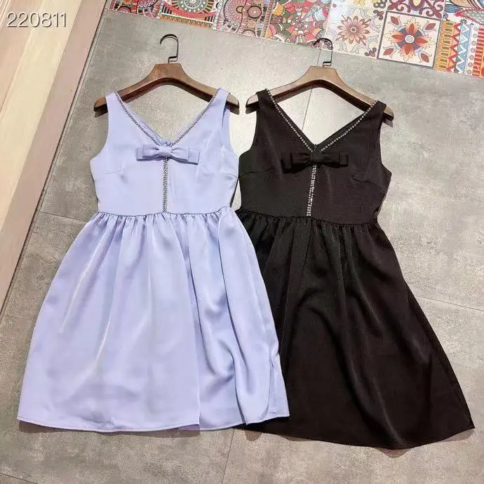 New 2021 Fashion Runway Summer Party Dress Women V-neck Sexy V-Neck Beading Bow Sleeveless Mini Hot Sale Dress
New 2021 Fashion Runway Summer Party Dress Women V-neck Sexy V-Neck Beading Bow Sleeveless Mini Hot Sale Dress