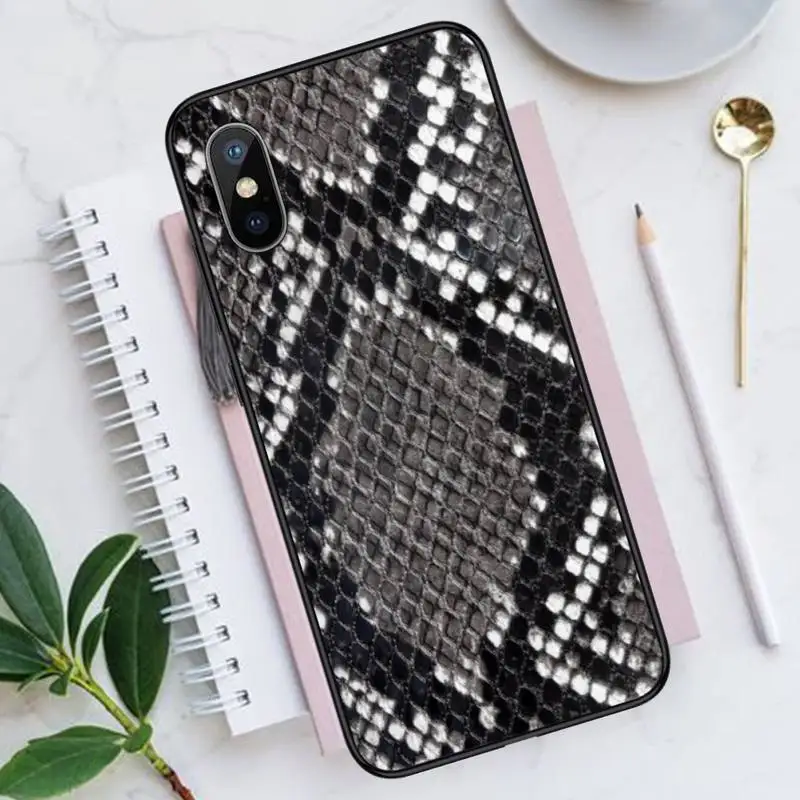 snake skin fashion pattern Phone Case for iPhone 11 12 pro XS MAX 8 7 6 6S Plus X 5S SE 2020 XR Luxury brand shell funda coque
snake skin fashion pattern Phone Case for iPhone 11 12 pro XS MAX 8 7 6 6S Plus X 5S SE 2020 XR Luxury brand shell funda coque
