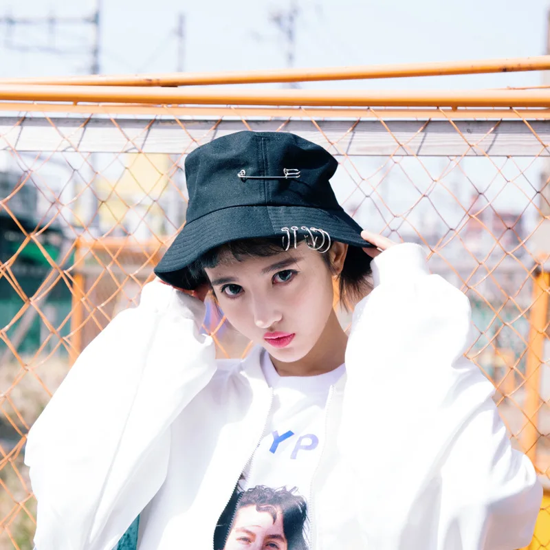 Female Trendy Hat INS Style Gothic Fisherman Hat Hoop Pin Basin Caps Summer Harajuku Foldable Sunhat Sunscreen Caps
Female Trendy Hat INS Style Gothic Fisherman Hat Hoop Pin Basin Caps Summer Harajuku Foldable Sunhat Sunscreen Caps