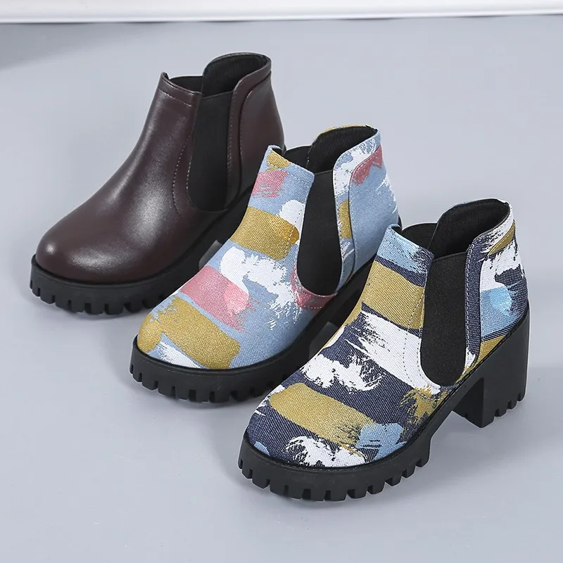 2021 new women's boots high-top outdoor short boots casual women canvas shoes autumn comfort retro Martin boots women's shoes
2021 new women's boots high-top outdoor short boots casual women canvas shoes autumn comfort retro Martin boots women's shoes