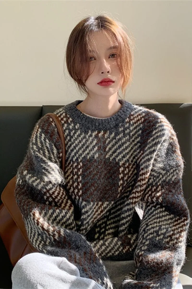 New Spring Winter Women Pullovers Sweater Vintage Fashion Japan Style Loose Outside Wear Versatile Female Casual 0-Neck Warm Top
New Spring Winter Women Pullovers Sweater Vintage Fashion Japan Style Loose Outside Wear Versatile Female Casual 0-Neck Warm Top