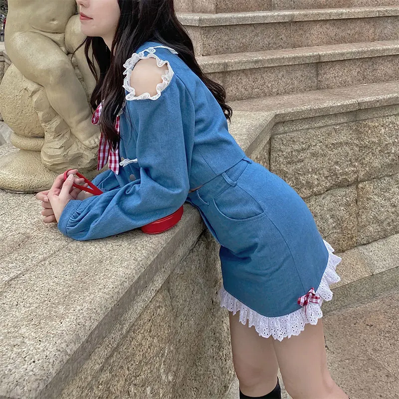 Женский комплект из двух предметов Kawaii Sweet Lolita, кружевная Джинсовая блузка с длинным рукавом и воротником «Питер Пэн» + юбка-трапеция с высокой талией, костюм для девушек
Женский комплект из двух предметов Kawaii Sweet Lolita, кружевная Джинсовая блузка с длинным рукавом и воротником «Питер Пэн» + юбка-трапеция с высокой талией, костюм для девушек