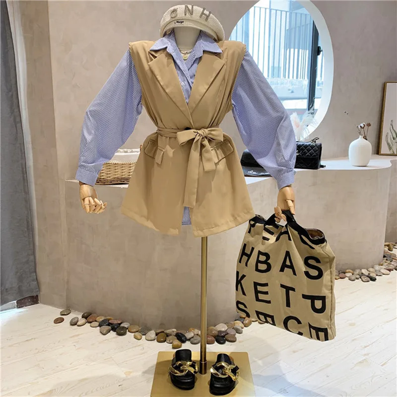 Niche Design New Women's Clothing Summer 2021 Fashion Design Sense Casual Stripe Shirt Blazer Vest Set
Niche Design New Women's Clothing Summer 2021 Fashion Design Sense Casual Stripe Shirt Blazer Vest Set