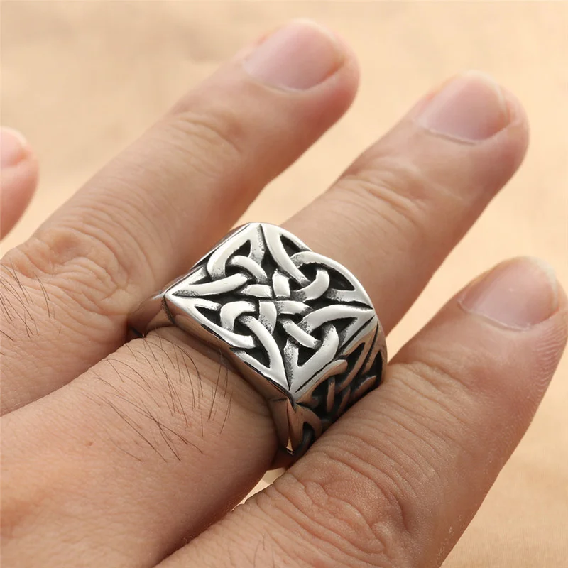 New jewelry titanium steel Viking totem ring retro fashion male personality punk stainless steel totem ring wholesale
New jewelry titanium steel Viking totem ring retro fashion male personality punk stainless steel totem ring wholesale