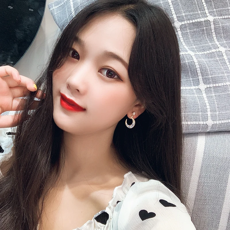 DREJEW Asymmetrical Star Moon Drop Earrings Gold Rhinestone Alloy Statement Dangle Earrings for Women Wedding Christmas E6061 
DREJEW Asymmetrical Star Moon Drop Earrings Gold Rhinestone Alloy Statement Dangle Earrings for Women Wedding Christmas E6061
