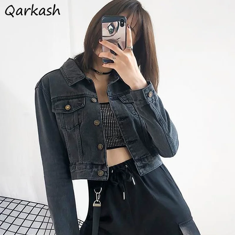 Джинсовая куртка Ulzzang Chic для женщин, модная винтажная уличная одежда в стиле ретро, простые, с отложным воротником, для колледжа
Джинсовая куртка Ulzzang Chic для женщин, модная винтажная уличная одежда в стиле ретро, простые, с отложным воротником, для колледжа
