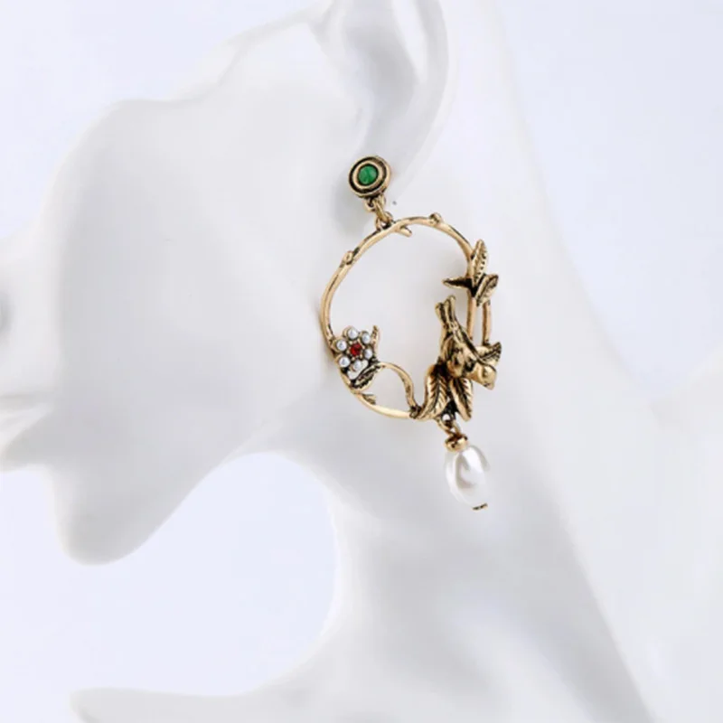 2021 New Simple Princess Style Fashion Ladies Earrings Pearl Tridimensional Bird Earrings Daily Birthday Party Anniversary Gift
2021 New Simple Princess Style Fashion Ladies Earrings Pearl Tridimensional Bird Earrings Daily Birthday Party Anniversary Gift