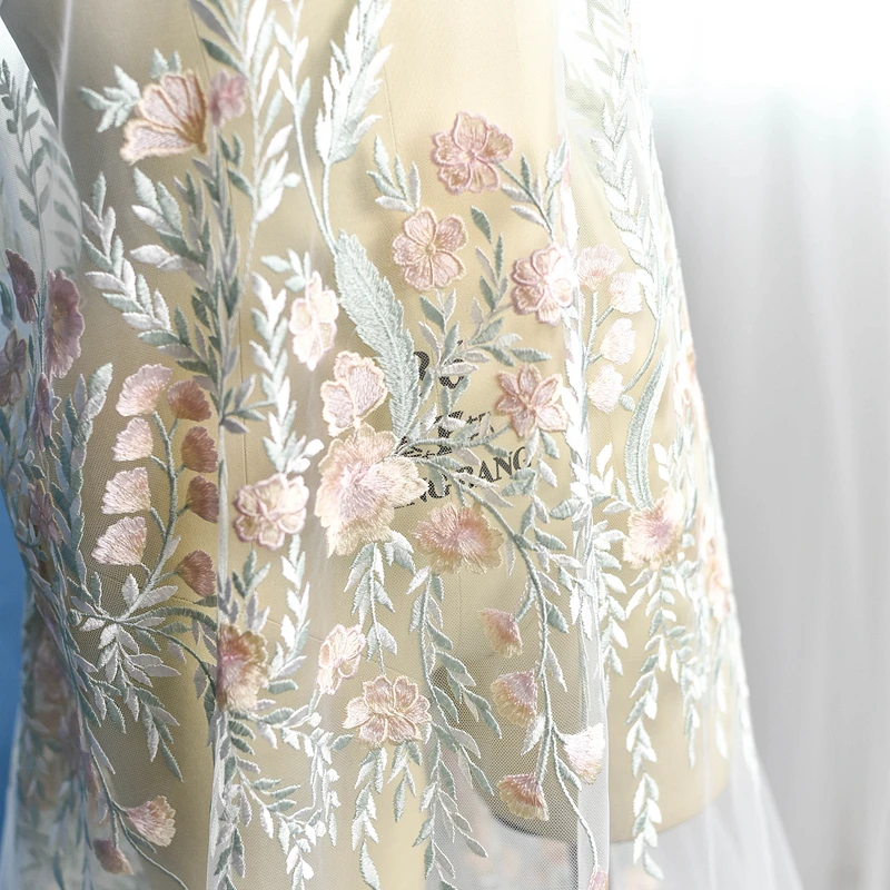 130cm*100cm French 3d flowers embroidered Lace Fabrics for wedding dress floral lace applique DIY party dresses fabrics
130cm*100cm French 3d flowers embroidered Lace Fabrics for wedding dress floral lace applique DIY party dresses fabrics