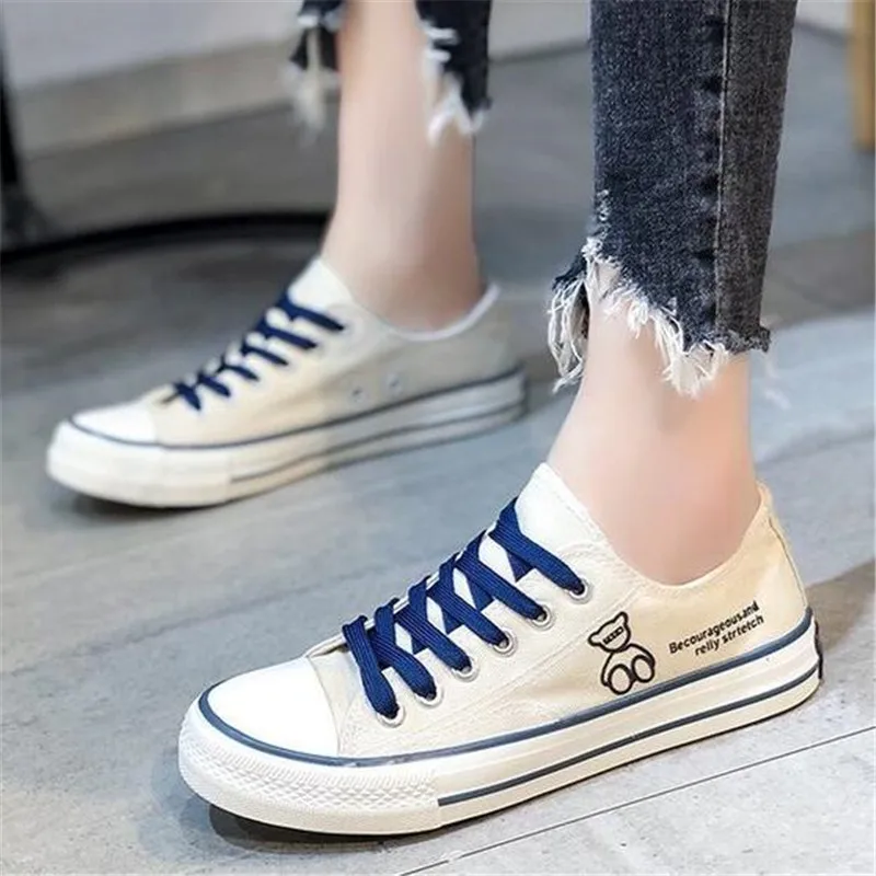 Large size women's canvas shoes new simple fashion platform womens shoes comfortable casual breathable women sneakers loafers
Large size women's canvas shoes new simple fashion platform womens shoes comfortable casual breathable women sneakers loafers