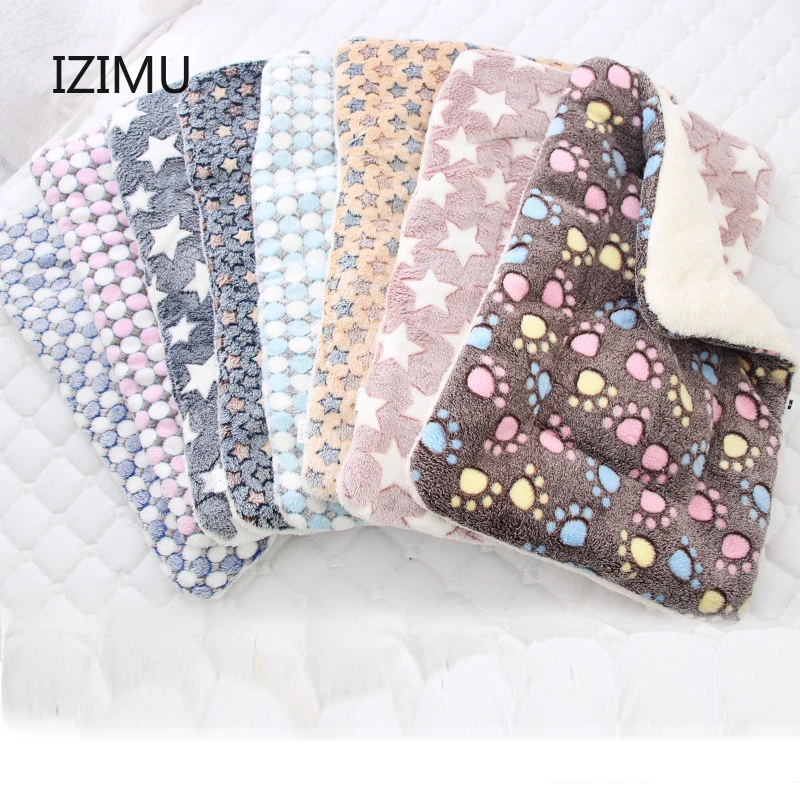 Flannel Thickened Pet Fleece Pad Pets Blanket Bed Mat For Puppy Dog Cat Sofa Cushion Home Washable Rug Keep Warm Sleeping Cover
Flannel Thickened Pet Fleece Pad Pets Blanket Bed Mat For Puppy Dog Cat Sofa Cushion Home Washable Rug Keep Warm Sleeping Cover