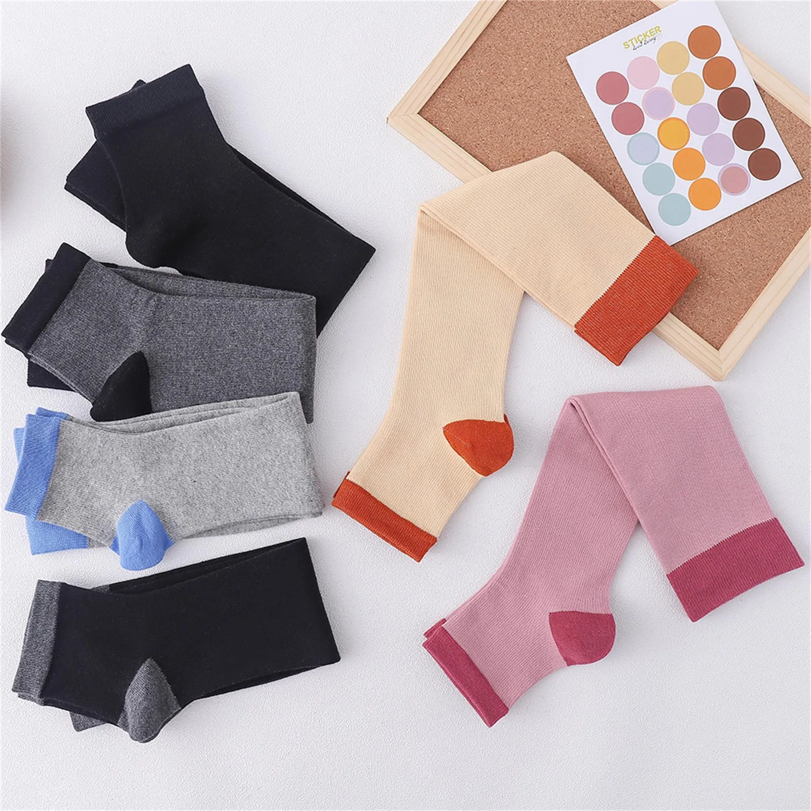 1Pair Adult Women Fashion Casual Patchwork Cotton Middle Tube Socks Stockings Breathable Stockings For Ladies damskie skarpetki
1Pair Adult Women Fashion Casual Patchwork Cotton Middle Tube Socks Stockings Breathable Stockings For Ladies damskie skarpetki
