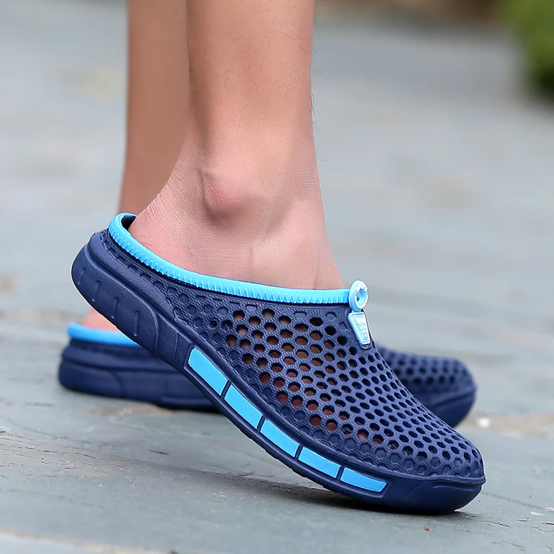 New 2020 Summer Men Sandals Fashion Hollow Out Breathable Beach Slippers Flip Flops EVA Massage Slippers Sandals Clogs zapatos
New 2020 Summer Men Sandals Fashion Hollow Out Breathable Beach Slippers Flip Flops EVA Massage Slippers Sandals Clogs zapatos