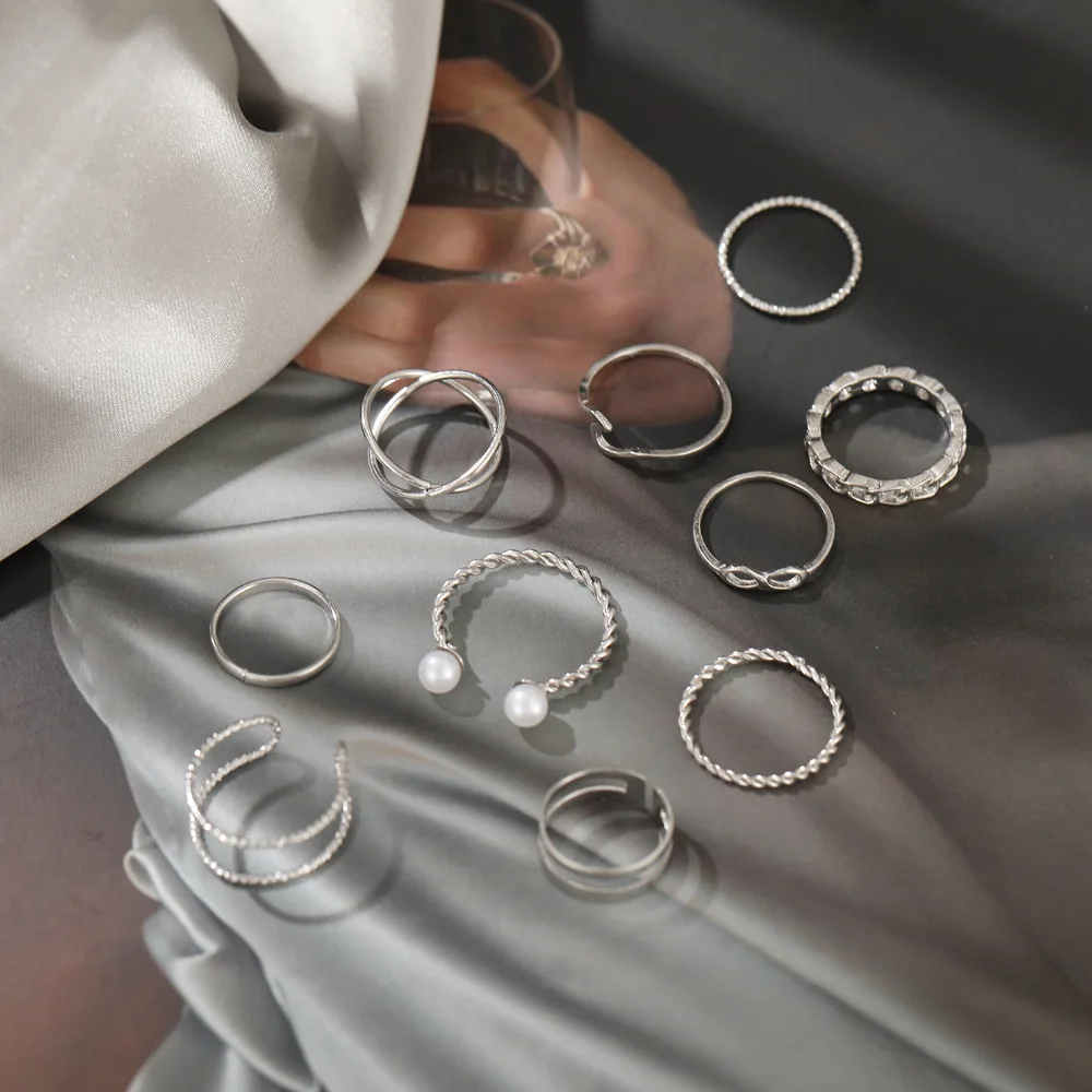 10pcs Punk Gold Wide Chain Rings Set For Women Girls Fashion Irregular Finger Thin Rings Gift 2021 Female Knuckle Jewelry Party
10pcs Punk Gold Wide Chain Rings Set For Women Girls Fashion Irregular Finger Thin Rings Gift 2021 Female Knuckle Jewelry Party