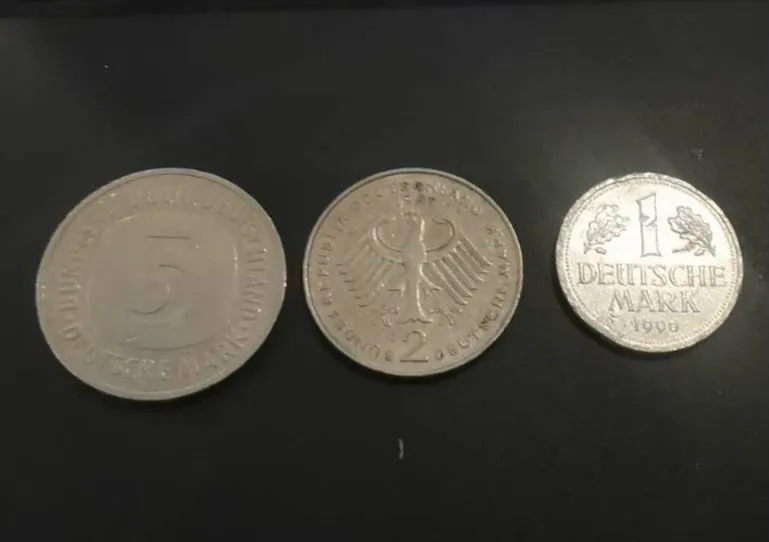 Германия, 1/2/5 DM100 % реальные оригинальные монеты, нециркулированные монеты Unc 
Германия, 1/2/5 DM100 % реальные оригинальные монеты, нециркулированные монеты Unc