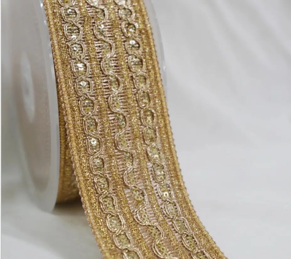 1 lot = 2 yards,gold wire braided ribbon,5.5cm webbing lace DIY ,shoes&hats decoration materials, ethnic style
1 lot = 2 yards,gold wire braided ribbon,5.5cm webbing lace DIY ,shoes&hats decoration materials, ethnic style