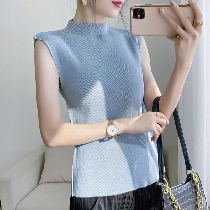 miyake pleated slim T-shirts 2021 summer new skinny thin half high neck bottoming Tees basic folda tees for woman
miyake pleated slim T-shirts 2021 summer new skinny thin half high neck bottoming Tees basic folda tees for woman