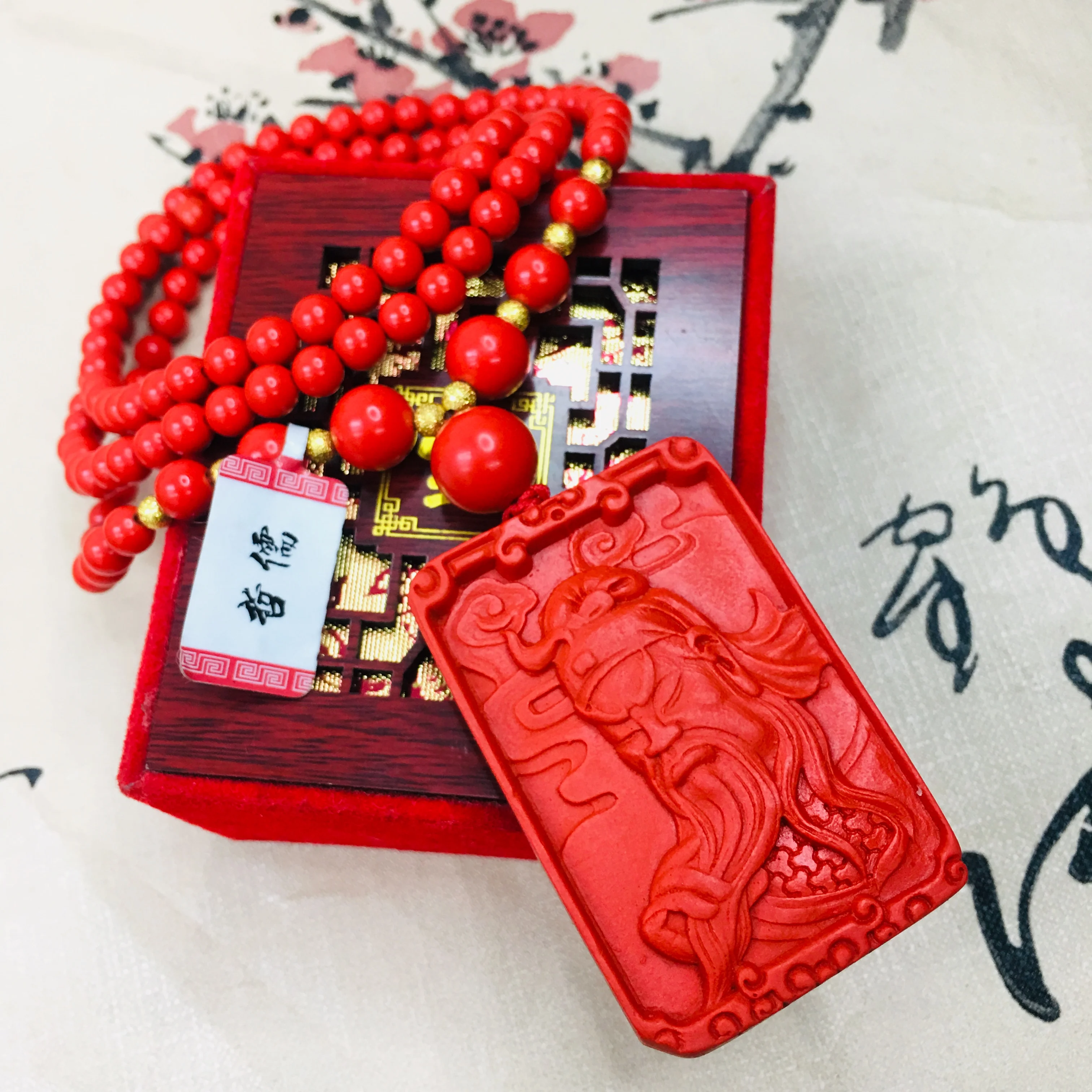Zheru Jewelry Natural Cinnabar Carving Retro Guan Gong Pendant with Tri-Color Bead Necklace Men and Women Sweater Chain
Zheru Jewelry Natural Cinnabar Carving Retro Guan Gong Pendant with Tri-Color Bead Necklace Men and Women Sweater Chain