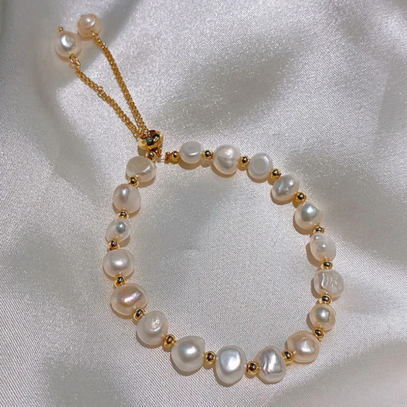 2021 Korean New Design Fashion Jewelry High Quality Natural Baroque Freshwater Pearl Beads Adjustable Elegant Female Bracelet
2021 Korean New Design Fashion Jewelry High Quality Natural Baroque Freshwater Pearl Beads Adjustable Elegant Female Bracelet