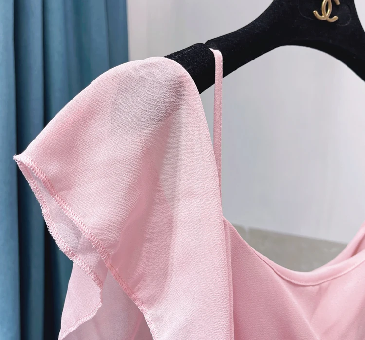 Blusas Mujer Ruffled Off-Shoulder Chiffon Shirt 2021 Summer Women's Vacation Style Short Sleeve Blouse Loose Top Women-blouses
Blusas Mujer Ruffled Off-Shoulder Chiffon Shirt 2021 Summer Women's Vacation Style Short Sleeve Blouse Loose Top Women-blouses