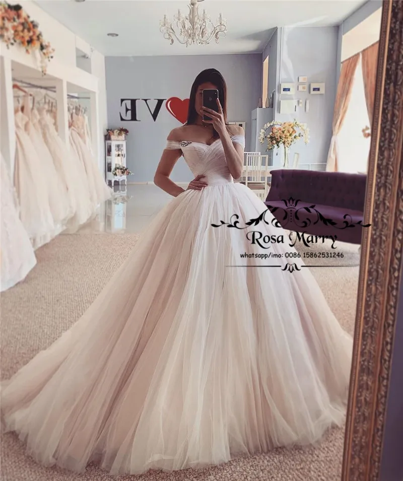 Скромный Румяна Розовый дешевый Boho свадебный наряд 2020 A Line с открытыми плечами плюс размер страна хиппи Свадебные платья Vestido De Novia
Скромный Румяна Розовый дешевый Boho свадебный наряд 2020 A Line с открытыми плечами плюс размер страна хиппи Свадебные платья Vestido De Novia