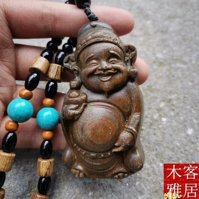 Exquisite green sandalwood Guan Yuwu God of Wealth Maitreya Buddha Laughing Buddha Guanyin Bodhisattva car pendant 
Exquisite green sandalwood Guan Yuwu God of Wealth Maitreya Buddha Laughing Buddha Guanyin Bodhisattva car pendant