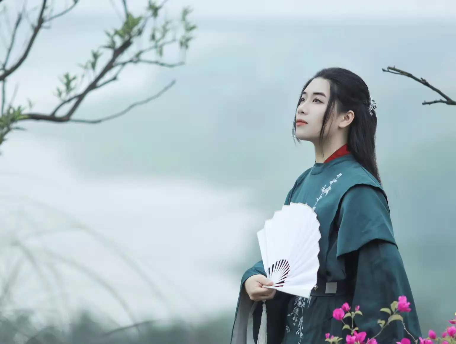 WORD OF HONOR Shan He Ling Древний китайский костюм ханфу Wen Kexing Cosplay Knight для вождения костюма в национальном стиле.
WORD OF HONOR Shan He Ling Древний китайский костюм ханфу Wen Kexing Cosplay Knight для вождения костюма в национальном стиле.