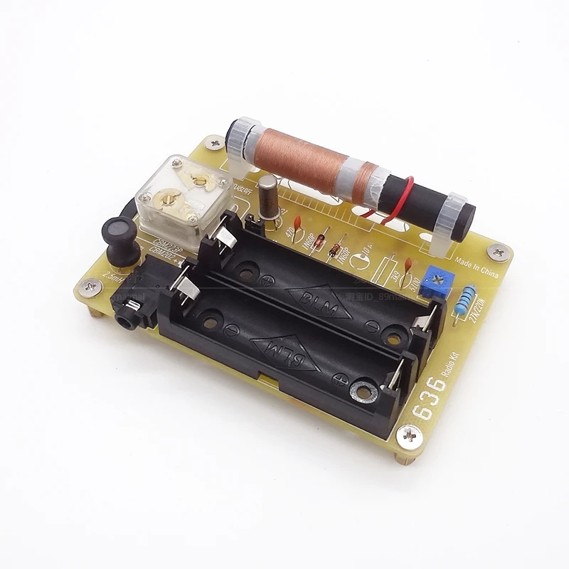 636 single transistor semiconductor radio circuit board DIY Kit / repeater assembly parts small production
636 single transistor semiconductor radio circuit board DIY Kit / repeater assembly parts small production
