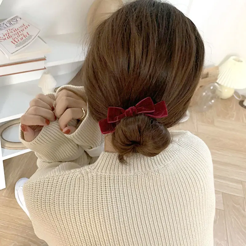 cute Korean Women velvet bow Magic Hair Styling Twist Styling Bun Hairdisk Meatball Head Clip For Hair Accessories Braiding Tool
cute Korean Women velvet bow Magic Hair Styling Twist Styling Bun Hairdisk Meatball Head Clip For Hair Accessories Braiding Tool