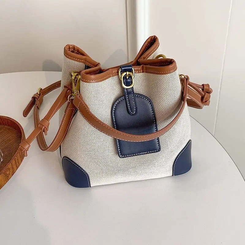 New Trendy Fashion Portable Bucket Bag Canvas Wild Ins Messenger Bag Tote Bags for Women Bag for Women
New Trendy Fashion Portable Bucket Bag Canvas Wild Ins Messenger Bag Tote Bags for Women Bag for Women