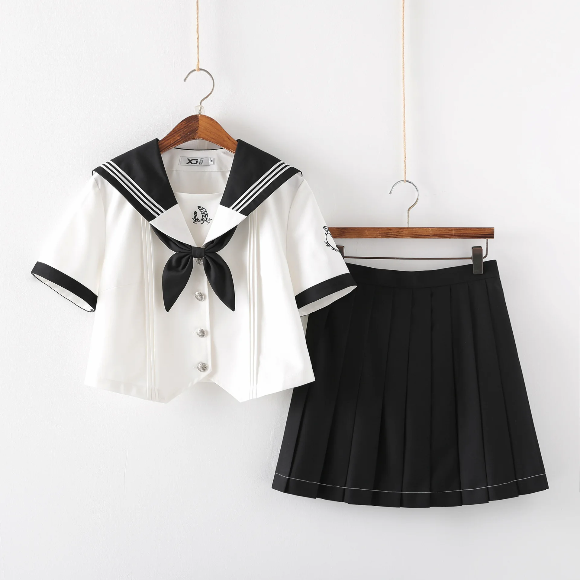 New School Uniforms Design For Teenage Girls Students Jk Japanese Sailor Uniform Anime Cosplay Costume Shirt Pleated Skirt Sets
New School Uniforms Design For Teenage Girls Students Jk Japanese Sailor Uniform Anime Cosplay Costume Shirt Pleated Skirt Sets