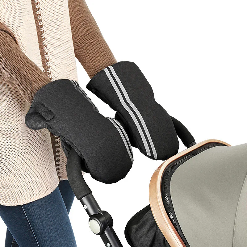AutumnWinter pram hand muff baby carriage pushchair warm Fur Fleece hand cover buggy Clutch Cart Muff Glove Stroller Accessories
AutumnWinter pram hand muff baby carriage pushchair warm Fur Fleece hand cover buggy Clutch Cart Muff Glove Stroller Accessories