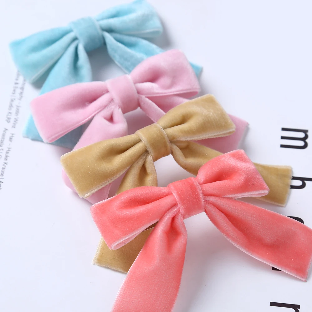 Retail 2021 New 3.2inch Velvet Bow Hair Clip Kids Velvet Hair Bow Hairpins Infant Baby Hair Accessories Newborn Girls Headwear 
Retail 2021 New 3.2inch Velvet Bow Hair Clip Kids Velvet Hair Bow Hairpins Infant Baby Hair Accessories Newborn Girls Headwear