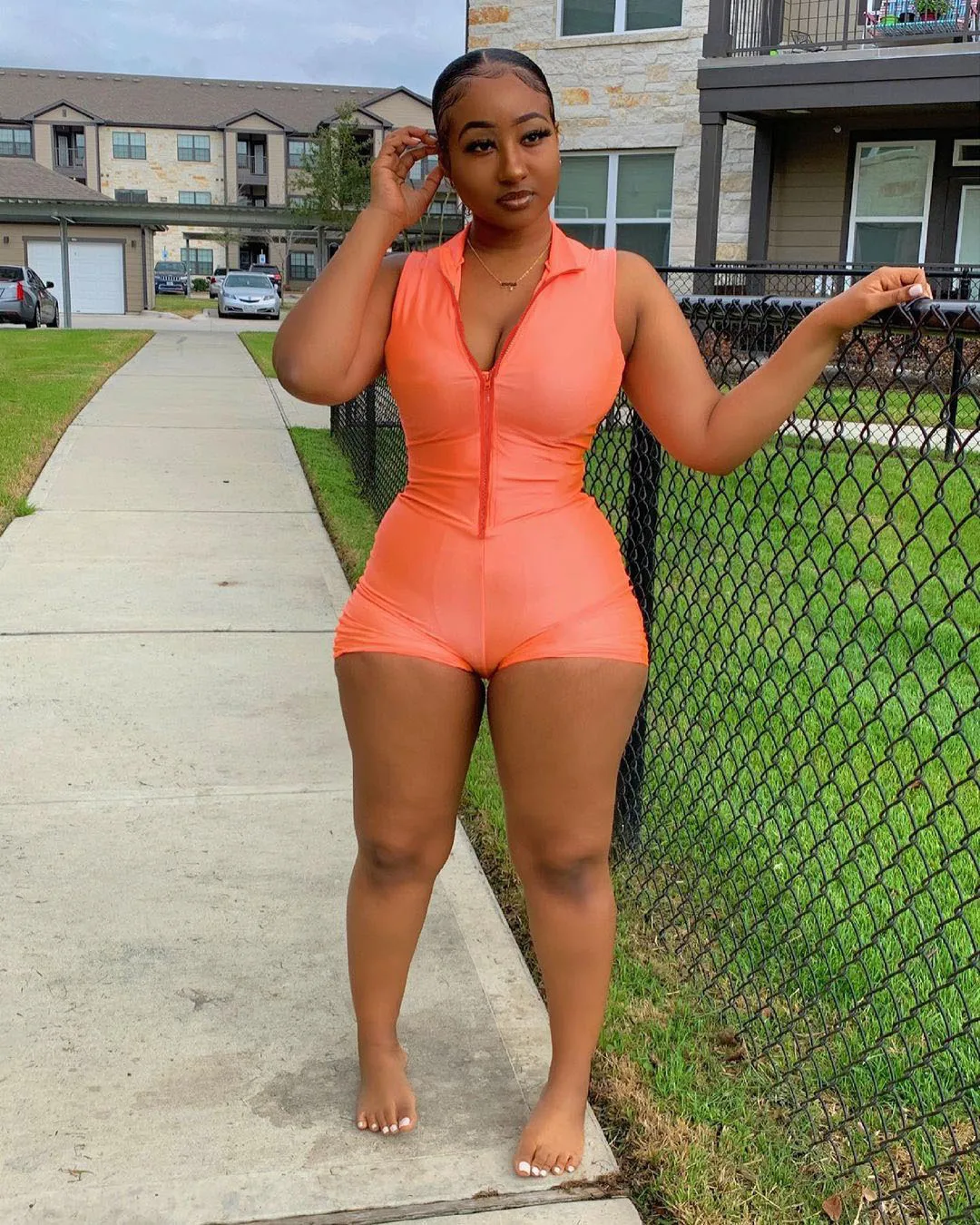 2021 European and American Fashion Women's Summer New Style Women's Tight Back Zipper Type Short Body Pants
2021 European and American Fashion Women's Summer New Style Women's Tight Back Zipper Type Short Body Pants