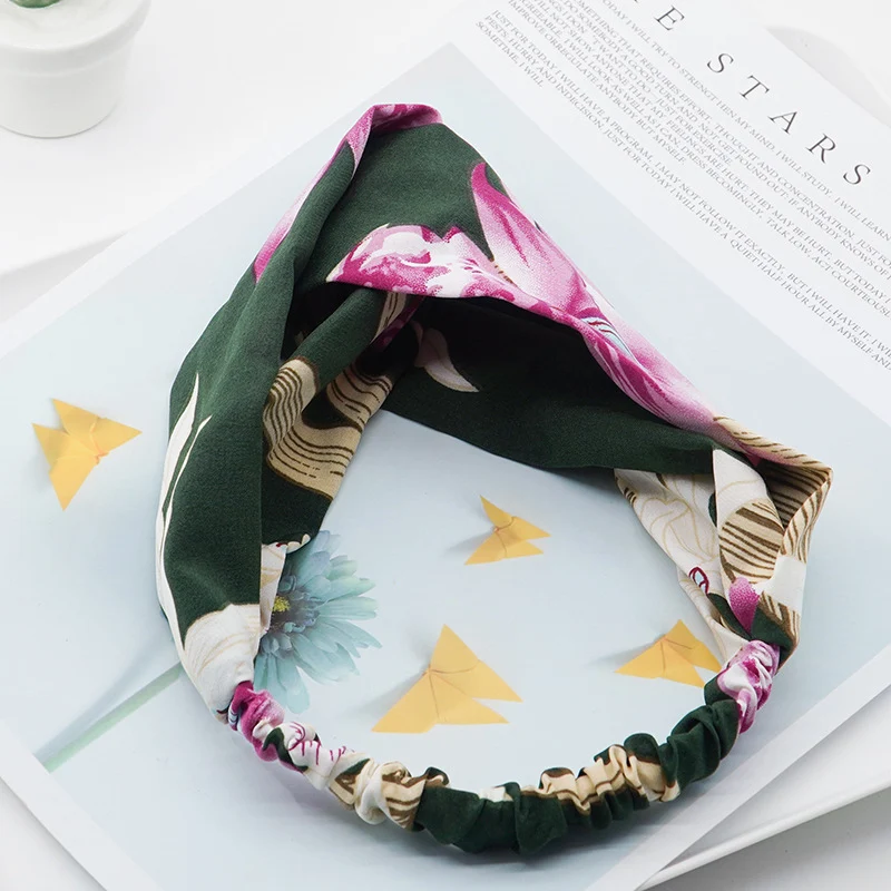 Summer Lily Flower Print Headbands Cross Knot Turban Head Wrap Women Bohemian Style Hairbands Hair Accessories Elastic Hair Band
Summer Lily Flower Print Headbands Cross Knot Turban Head Wrap Women Bohemian Style Hairbands Hair Accessories Elastic Hair Band