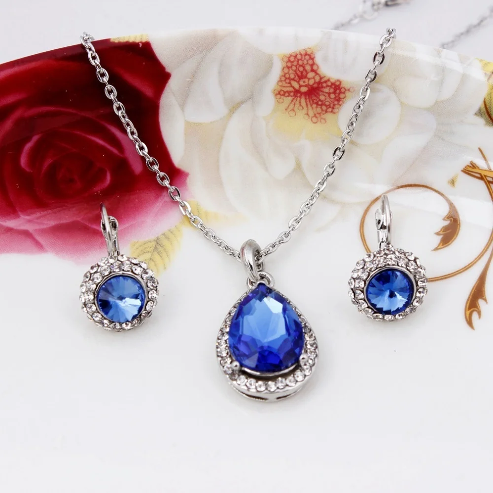 Austrian Crystal Water Drop Leaves Earrings Necklace Jewelry Sets Classic Wedding Dress for Women
Austrian Crystal Water Drop Leaves Earrings Necklace Jewelry Sets Classic Wedding Dress for Women