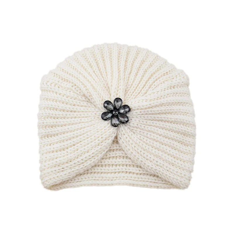 Europe And The United States Diamond Flower Woolen Hat Knitted Hooded Crystal Lndian Hat Bohemian Autumn/Winter Baotou Hat
Europe And The United States Diamond Flower Woolen Hat Knitted Hooded Crystal Lndian Hat Bohemian Autumn/Winter Baotou Hat