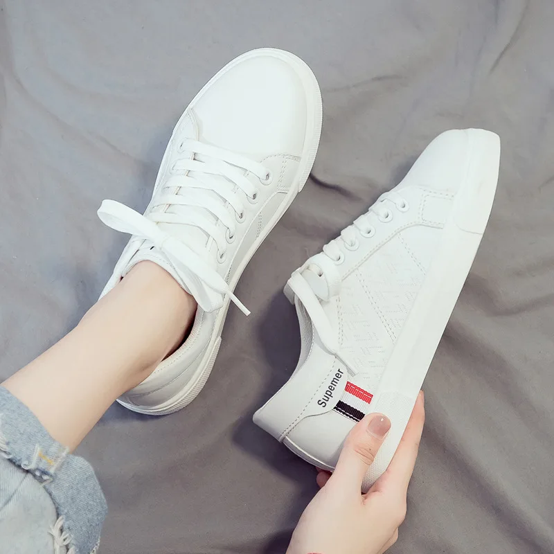 Little white shoes female 2021 new fashion spring canvas tide shoes flat Korean board shoes
Little white shoes female 2021 new fashion spring canvas tide shoes flat Korean board shoes