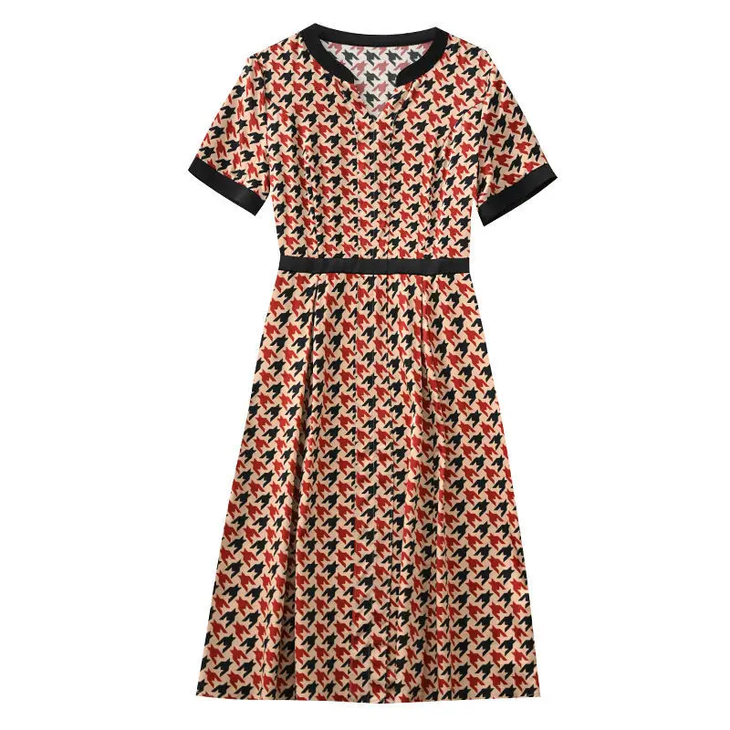 High End Mulberry Silk Dress Women's Summer 2021 New Temperament Young Big Brand High Grade Silk Long Print Dress
High End Mulberry Silk Dress Women's Summer 2021 New Temperament Young Big Brand High Grade Silk Long Print Dress