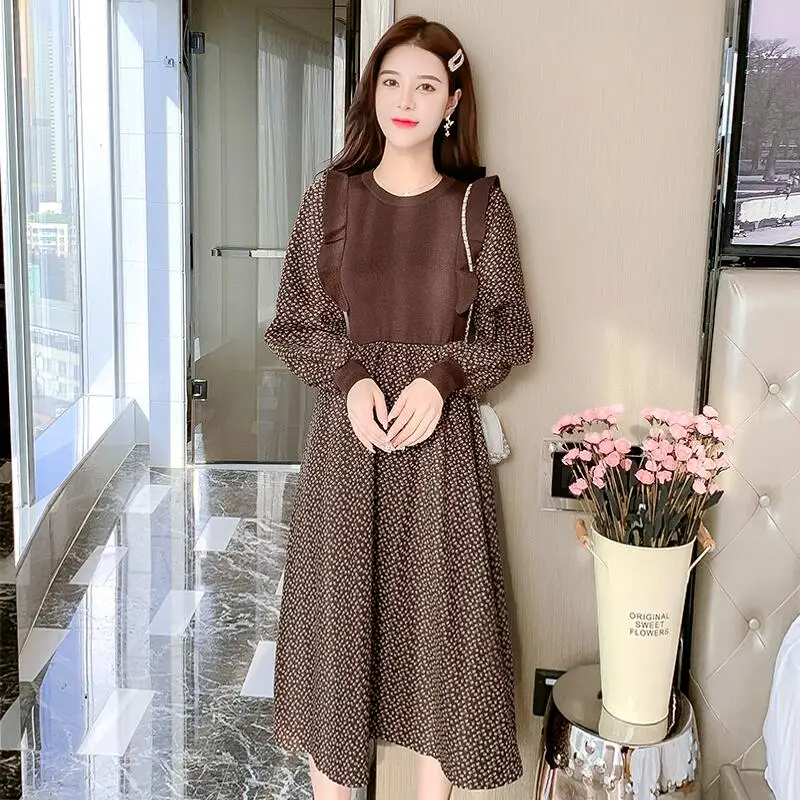 Женское трикотажное платье, лоскутное платье с длинным рукавом, эластичным поясом, круглым вырезом, плиссированное, для офиса, осень 2021
Женское трикотажное платье, лоскутное платье с длинным рукавом, эластичным поясом, круглым вырезом, плиссированное, для офиса, осень 2021