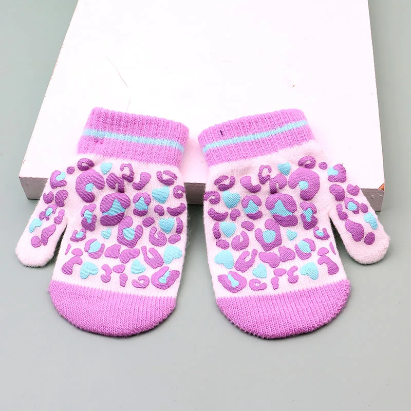 Sale Kids Warm Winter Cotton Knitted Cute Full Finger Gloves Mitten Boy Girl Children Thick Soft Glove Gift
Sale Kids Warm Winter Cotton Knitted Cute Full Finger Gloves Mitten Boy Girl Children Thick Soft Glove Gift