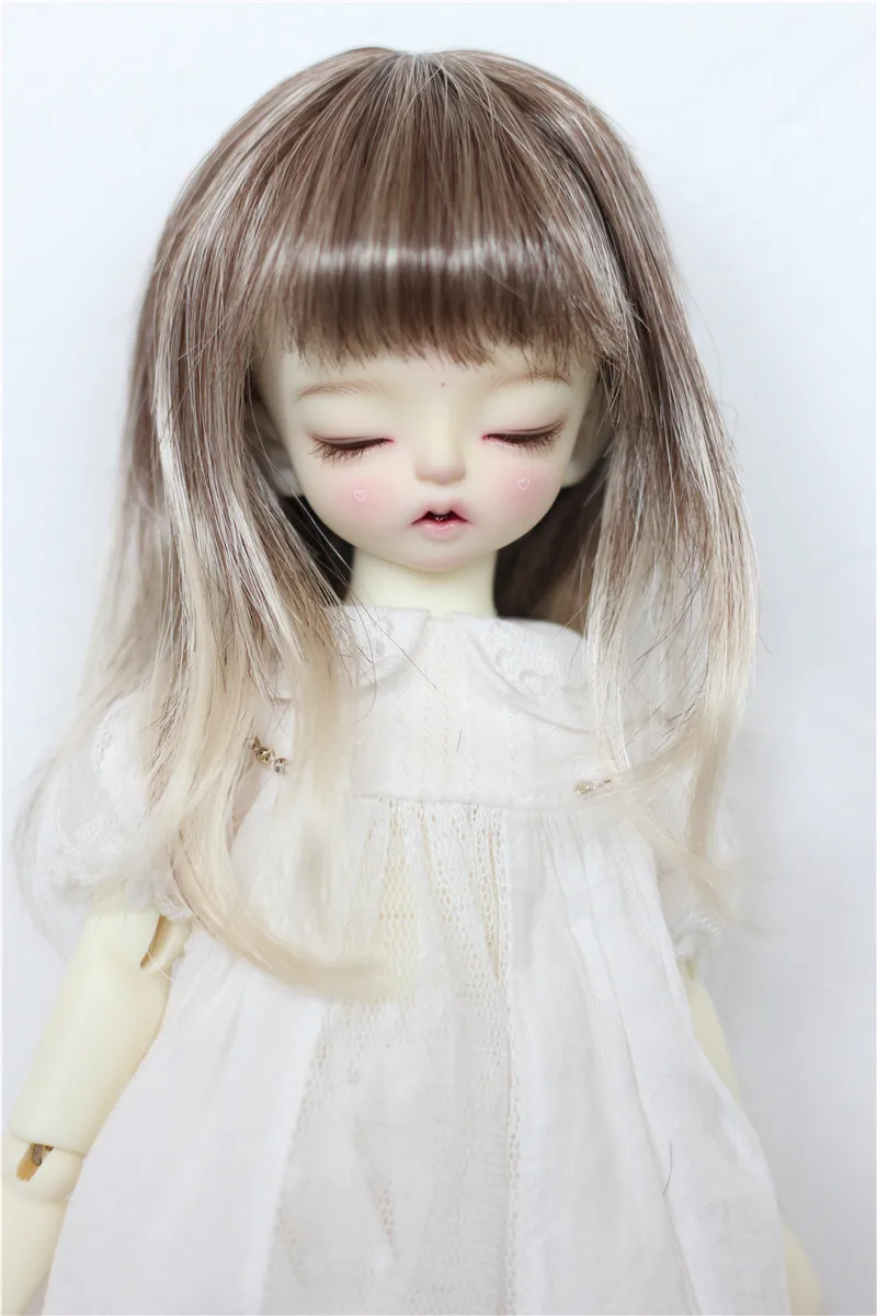 BJD dolls 6 point high temperature silk gradient medium long curls
BJD dolls 6 point high temperature silk gradient medium long curls