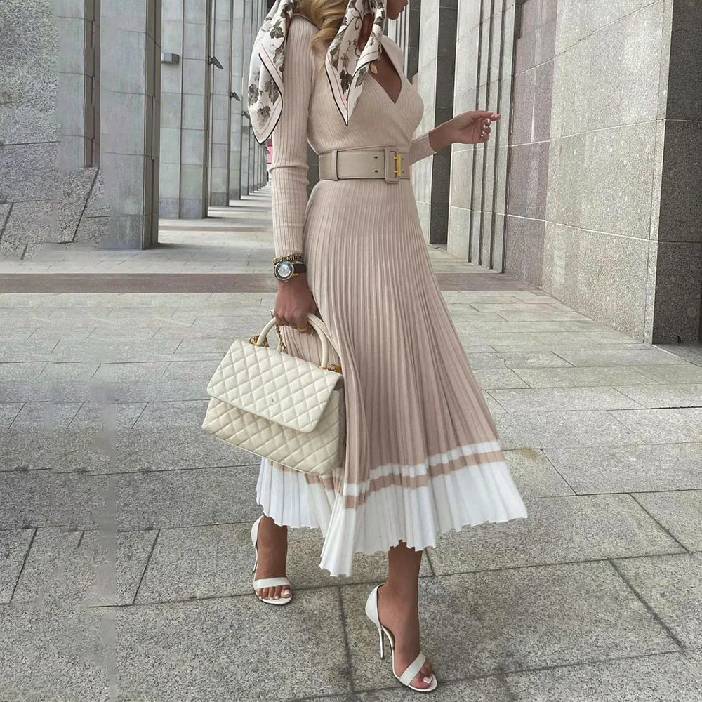 Knitted Dresses Women 2021 Autumn Winter Long Sleeves V-Neck Khaki Vintage Female Fashion Color Block A-Line Midi Dress Knitting
Knitted Dresses Women 2021 Autumn Winter Long Sleeves V-Neck Khaki Vintage Female Fashion Color Block A-Line Midi Dress Knitting