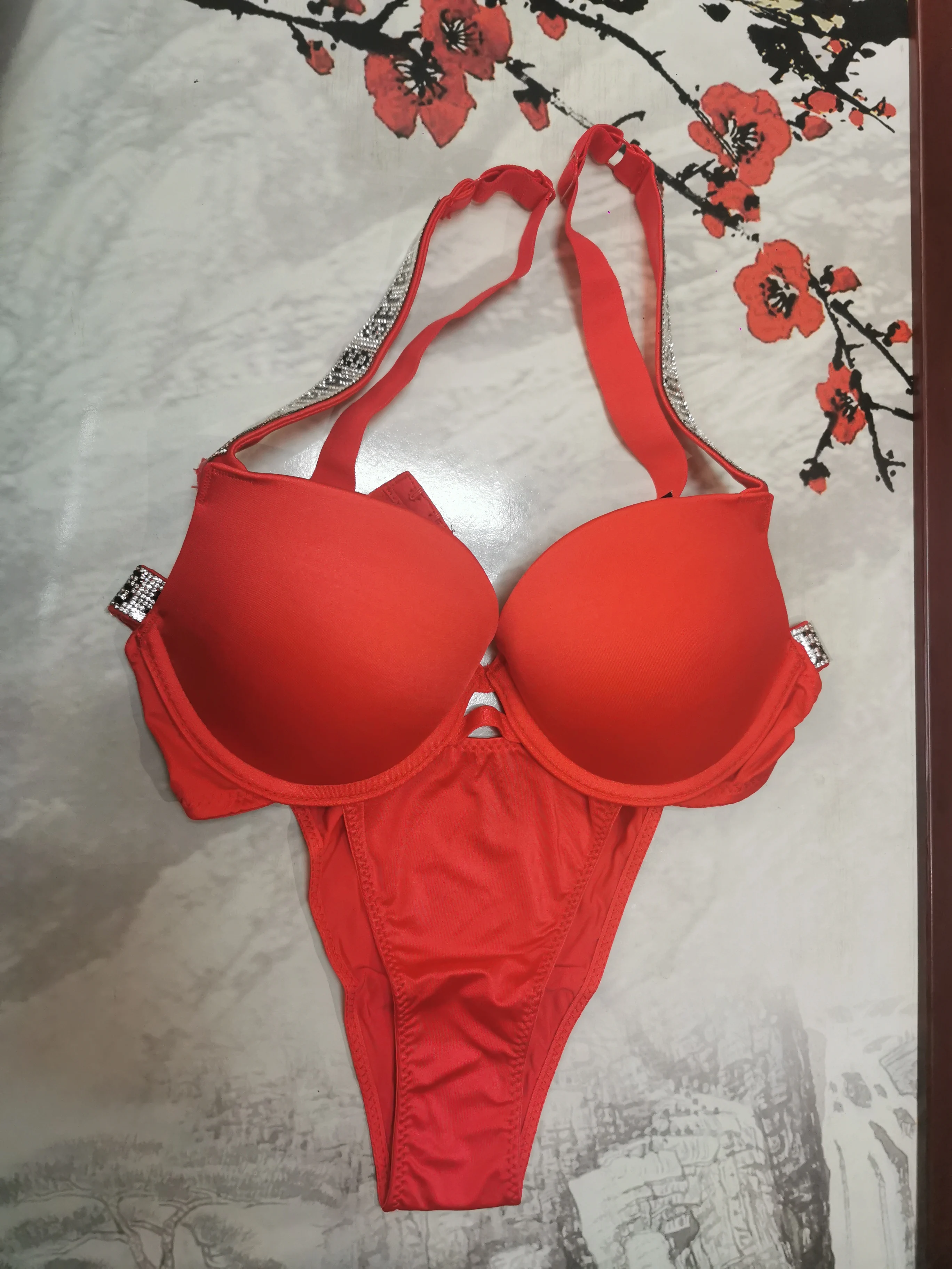 Push Up Bra Sethot Secrets For Sexy Women Rhinestone Letter Lingerie Bikini Thong Underwear Women's Panties Adjustable Pustable
Push Up Bra Sethot Secrets For Sexy Women Rhinestone Letter Lingerie Bikini Thong Underwear Women's Panties Adjustable Pustable
