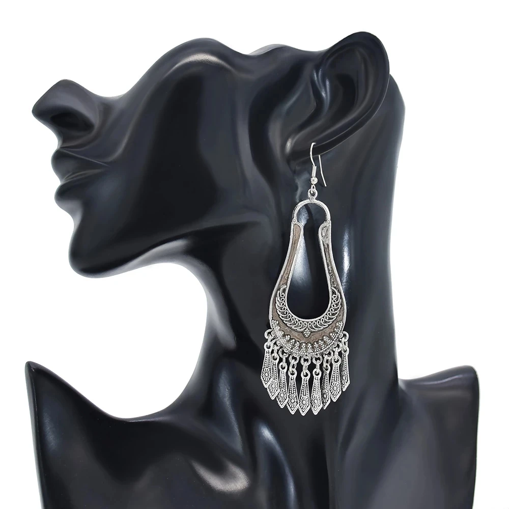 Bohemian Indian Tribe Party Earrings Jewelry For Women Retro Simple Silver Metal Carved Large Geometric Dangle Earrings
Bohemian Indian Tribe Party Earrings Jewelry For Women Retro Simple Silver Metal Carved Large Geometric Dangle Earrings