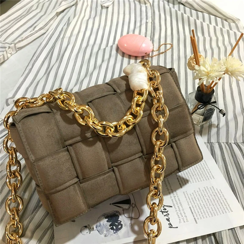 Tofu Velvet Woven Pillow Bag 2021 New Metal Luxury Designer Chain Bag Women Shoulder Bag Clutch Bag Female Purses and Handbags
Tofu Velvet Woven Pillow Bag 2021 New Metal Luxury Designer Chain Bag Women Shoulder Bag Clutch Bag Female Purses and Handbags