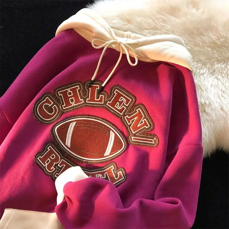 Hip Hop Vintage Football Letters Printed Hoodies Women Harajuku Fashion Clothes for Teens Designer Sweatshirt Oversized Gothic
Hip Hop Vintage Football Letters Printed Hoodies Women Harajuku Fashion Clothes for Teens Designer Sweatshirt Oversized Gothic