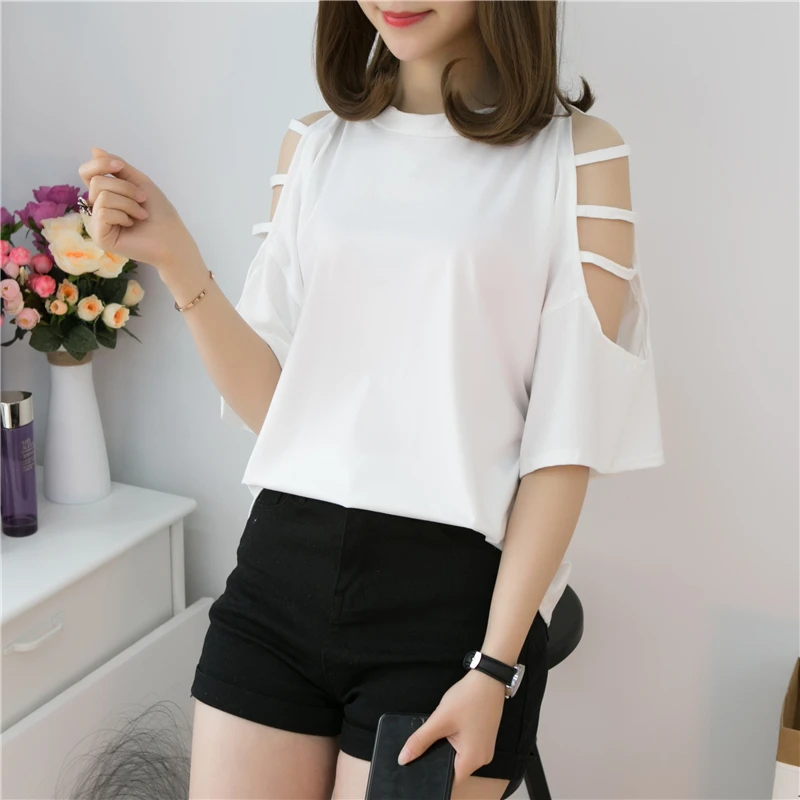 zuolunouba Summer new hollow out women tops Korean version of lace stitching slash neck loose sweet solid color girl T-shirt
zuolunouba Summer new hollow out women tops Korean version of lace stitching slash neck loose sweet solid color girl T-shirt