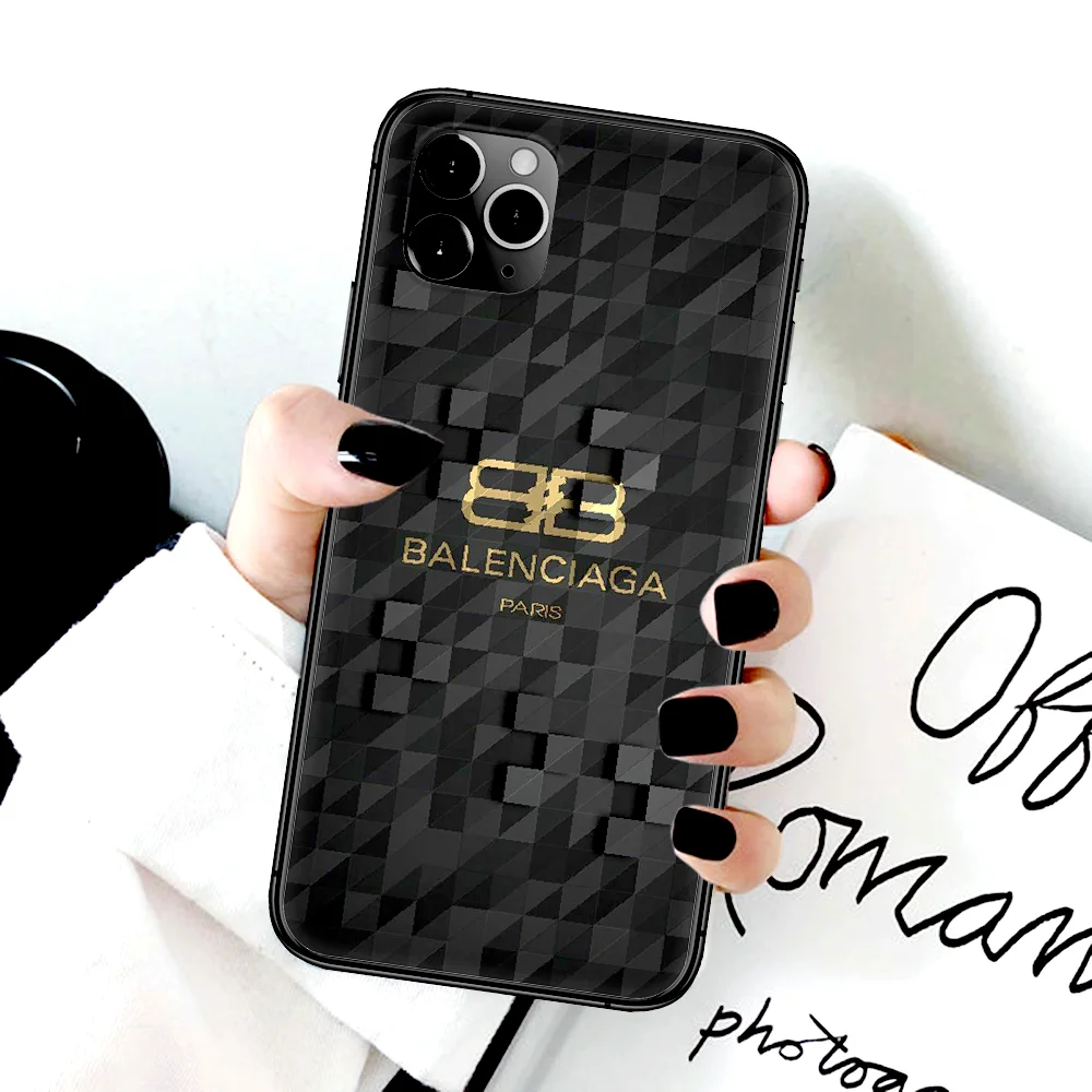 Fashion Luxury Brand Phone Case For Iphone 4 4s 5 5S SE 5C 6 6S 7 8 Plus X XS XR 11 12 Mini Pro Max 2020 black Coque Pretty Back
Fashion Luxury Brand Phone Case For Iphone 4 4s 5 5S SE 5C 6 6S 7 8 Plus X XS XR 11 12 Mini Pro Max 2020 black Coque Pretty Back