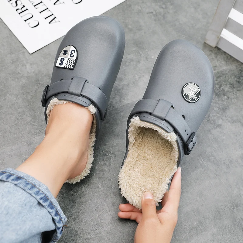 2020 Winter Warm Fur Slippers for Man Black Gray Plastic Slippers Men Light Weight House Shoes Mens Popular Plush Men Slippers
2020 Winter Warm Fur Slippers for Man Black Gray Plastic Slippers Men Light Weight House Shoes Mens Popular Plush Men Slippers