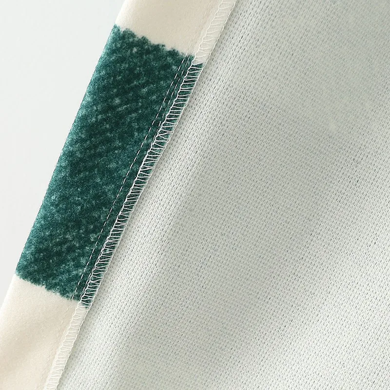 Artsnie Streetwear Vintage Plaid Shirt Coats Women Winter Turn Down Collar Single Breasted Coats Female Split Oversized Coats
Artsnie Streetwear Vintage Plaid Shirt Coats Women Winter Turn Down Collar Single Breasted Coats Female Split Oversized Coats